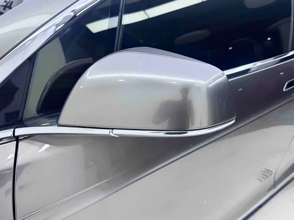 Tesla Model X 2017 — фото 10