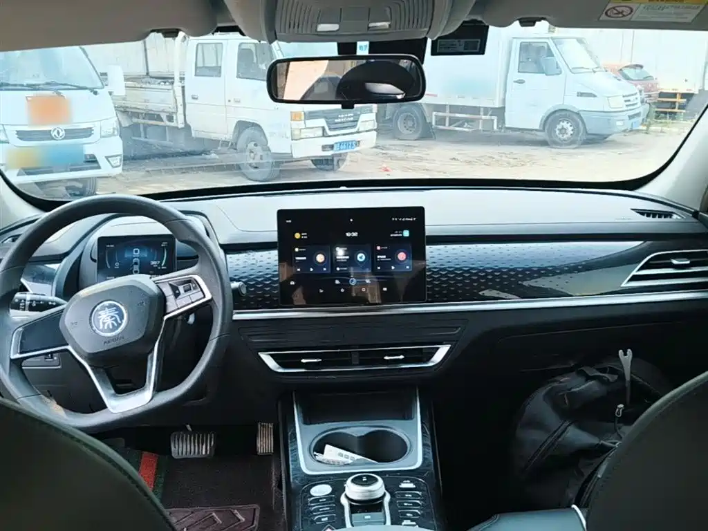 BYD Qin PLUS 2023 — фото 10