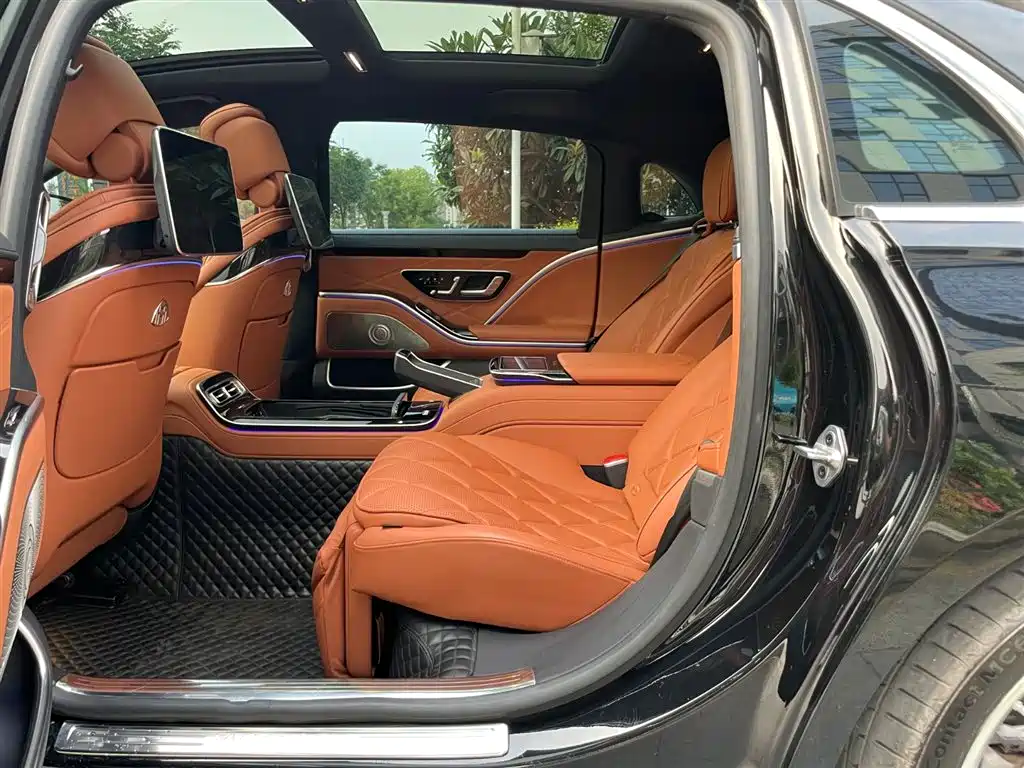 Mercedes-Benz Maybach S-Class 2022 — фото 13