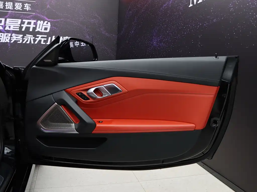 BMW Z4 2021 — фото 10