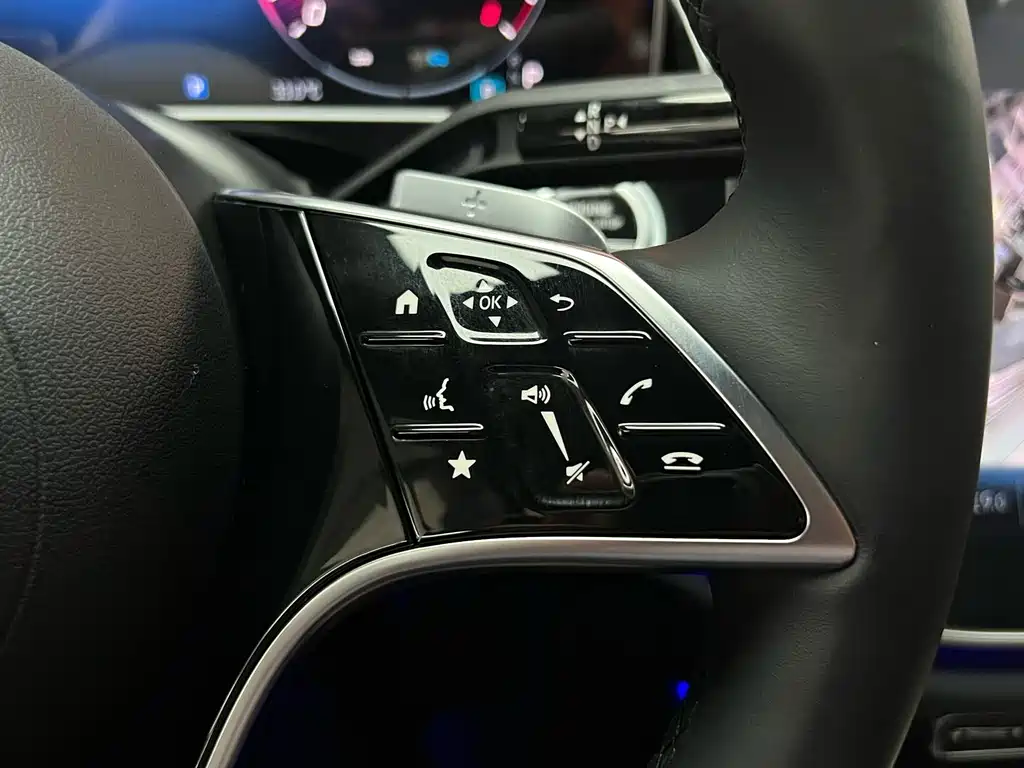 Mercedes-Benz E-Class 2025 — фото 21