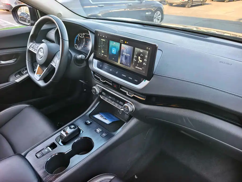 Nissan Sylphy 2023 — фото 15