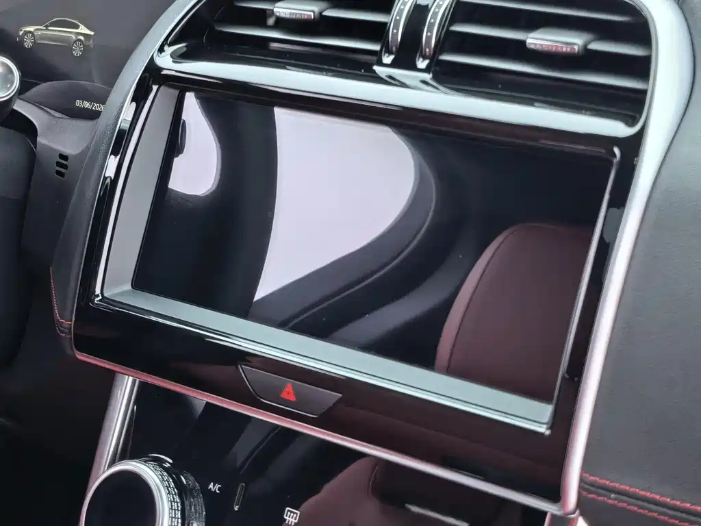 Jaguar XEL 2022 — фото 25
