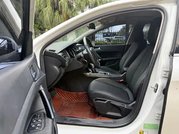 Peugeot 408 2017
