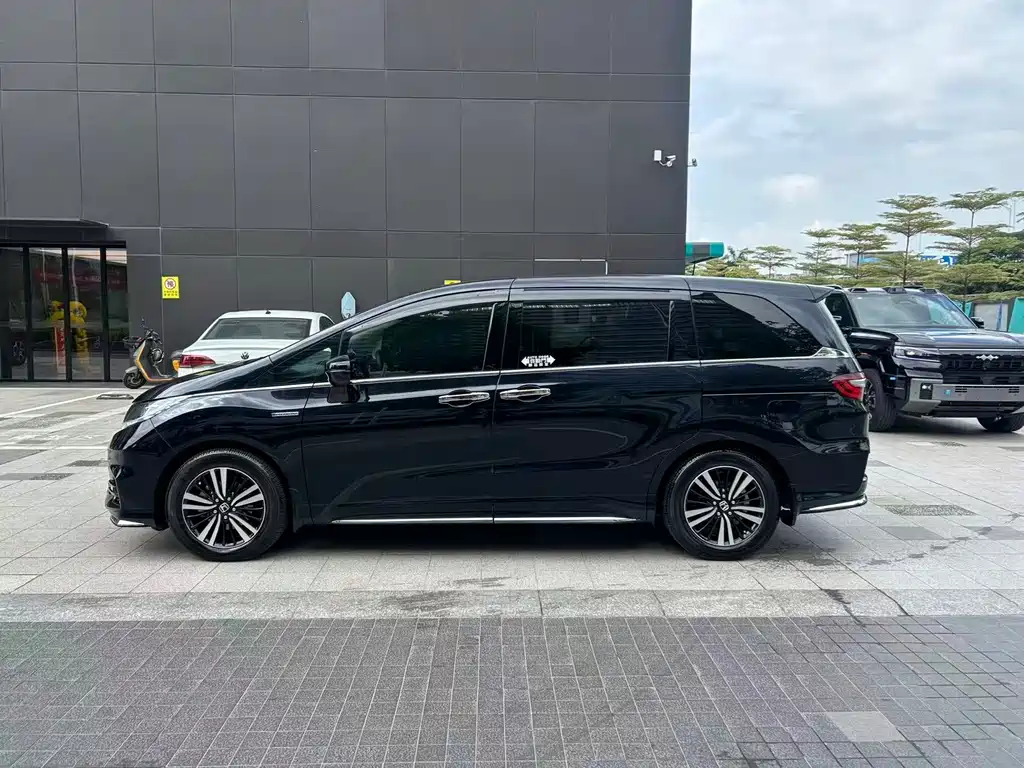 Honda Odyssey 2021 — фото 5