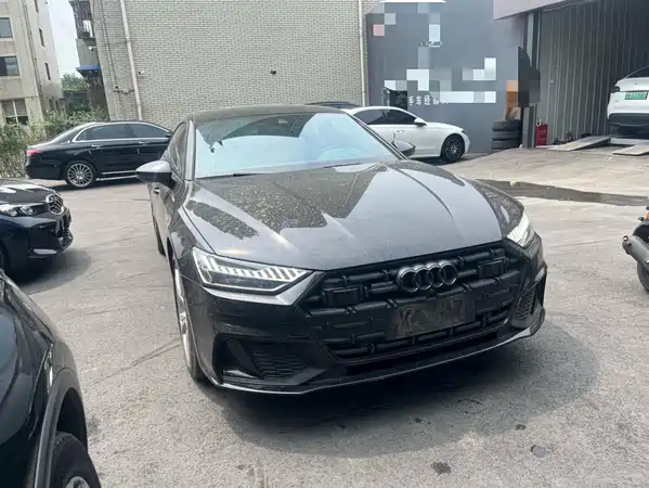Audi A7L 2023