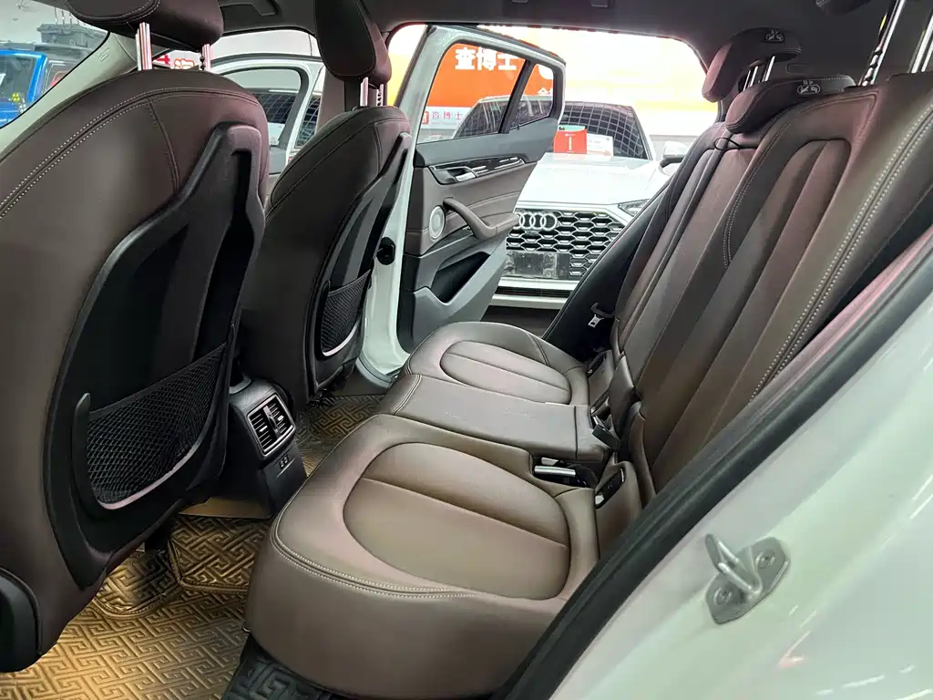 BMW X2 2022 — фото 10