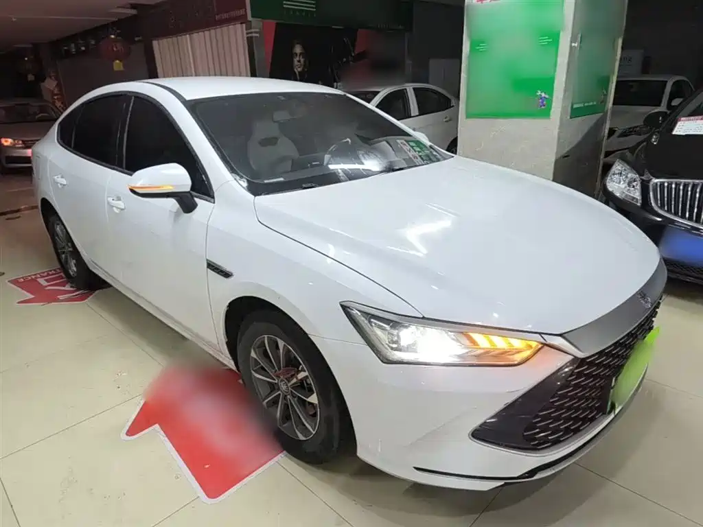 BYD Qin PLUS 2023 — фото 4
