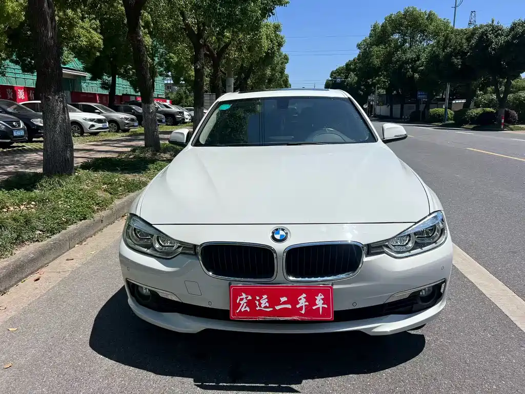 BMW 3 Series 2015 — фото 1