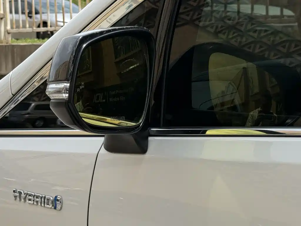 Toyota Vellfire 2020 — фото 12