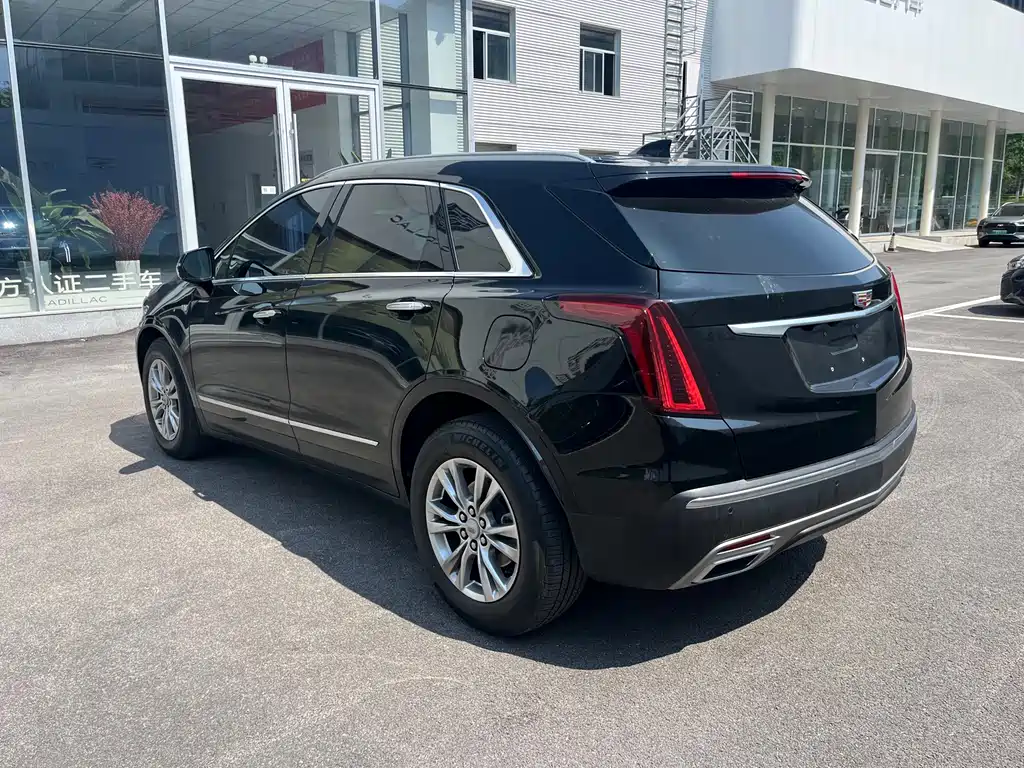 Cadillac XT5 2021 — фото 12
