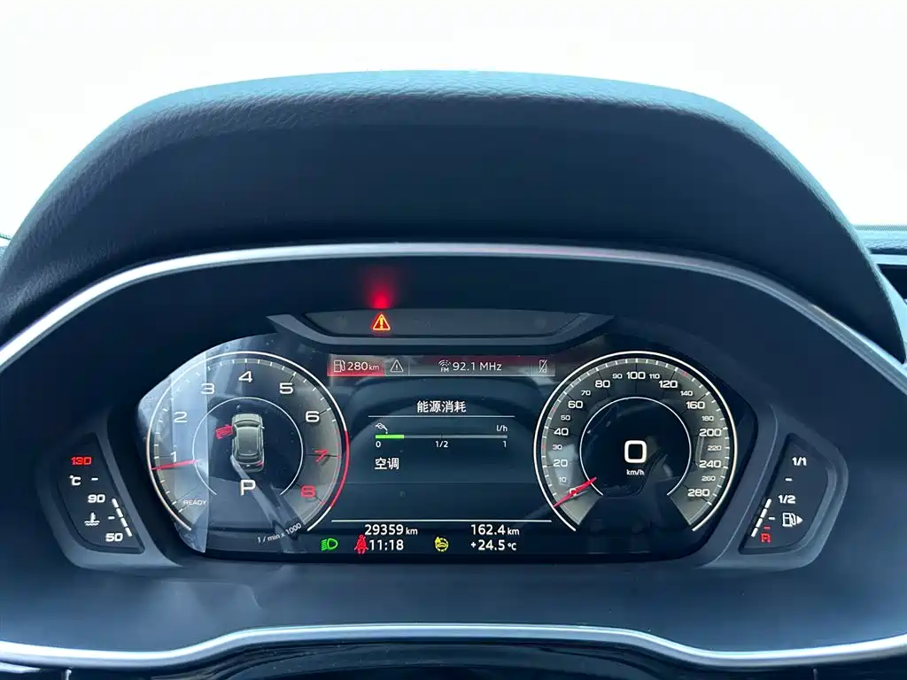 Audi Q3 2022 — фото 10