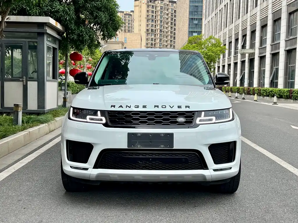 Land Rover Sport 2021