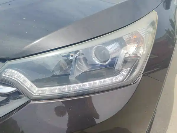 Dongfeng Fengshen AX7 2015