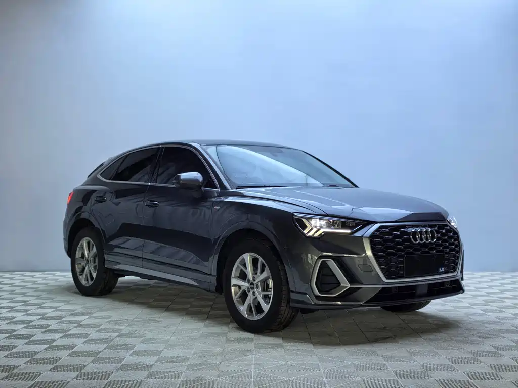 Audi Q3 Sportback 2022 — фото 3