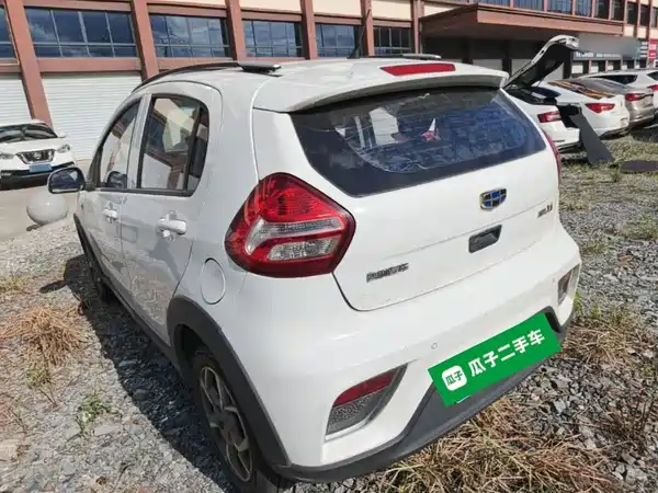 Geely Vision X1 2018