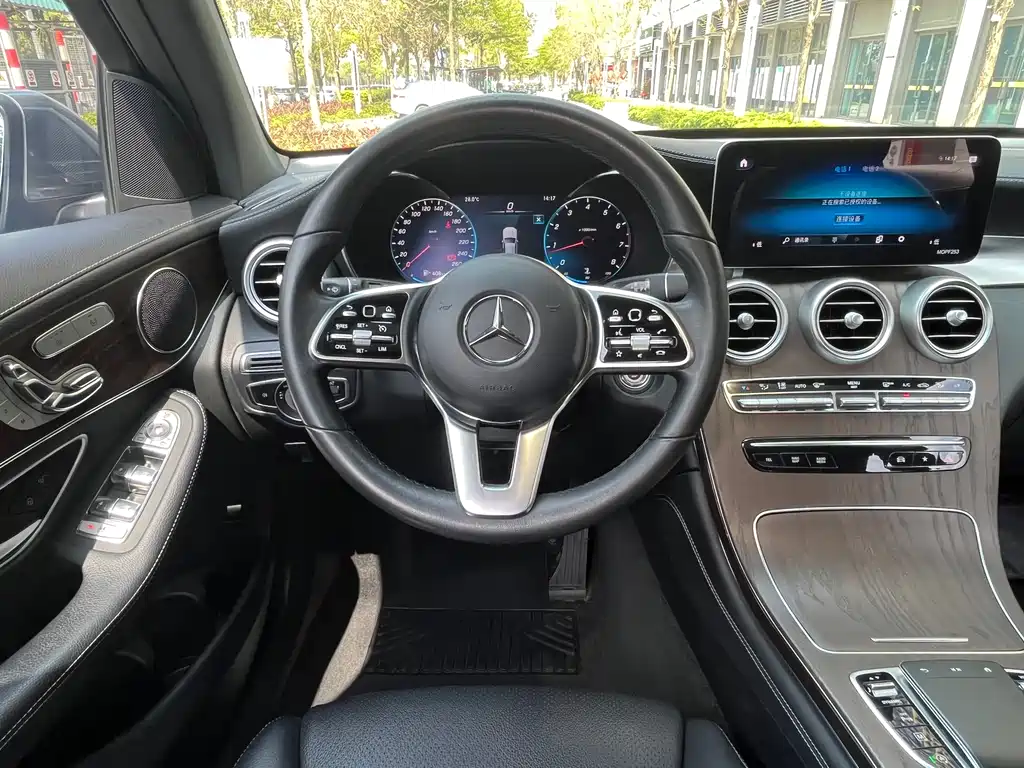 Mercedes-Benz GLC 2021 — фото 11