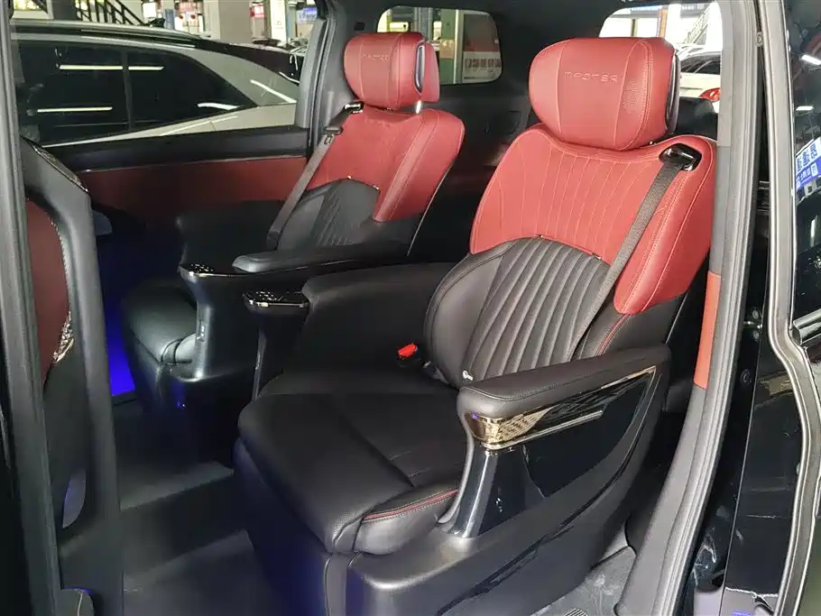 GAC Motor Trumpchi M8 2023 — фото 11
