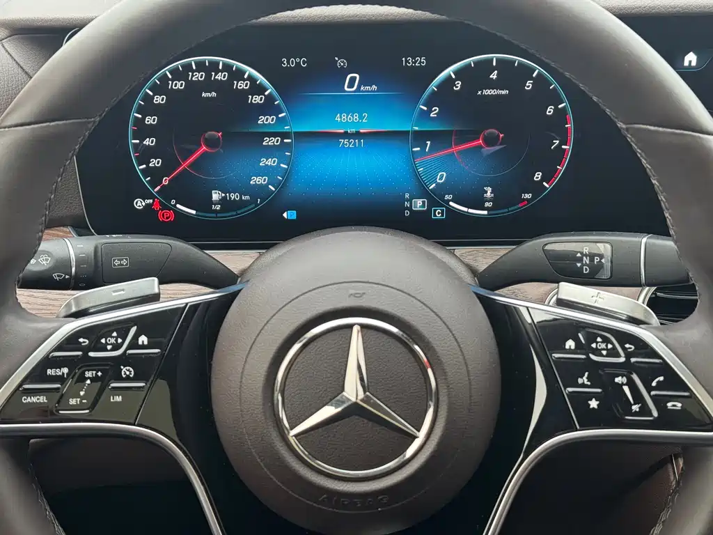 Mercedes-Benz E-Class 2022 — фото 4