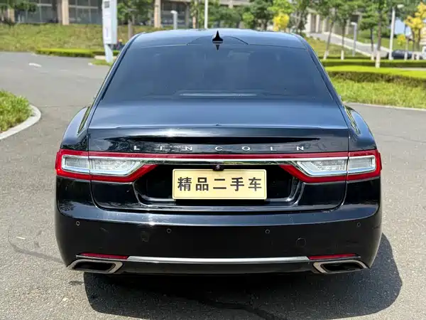 Lincoln Continental 2019