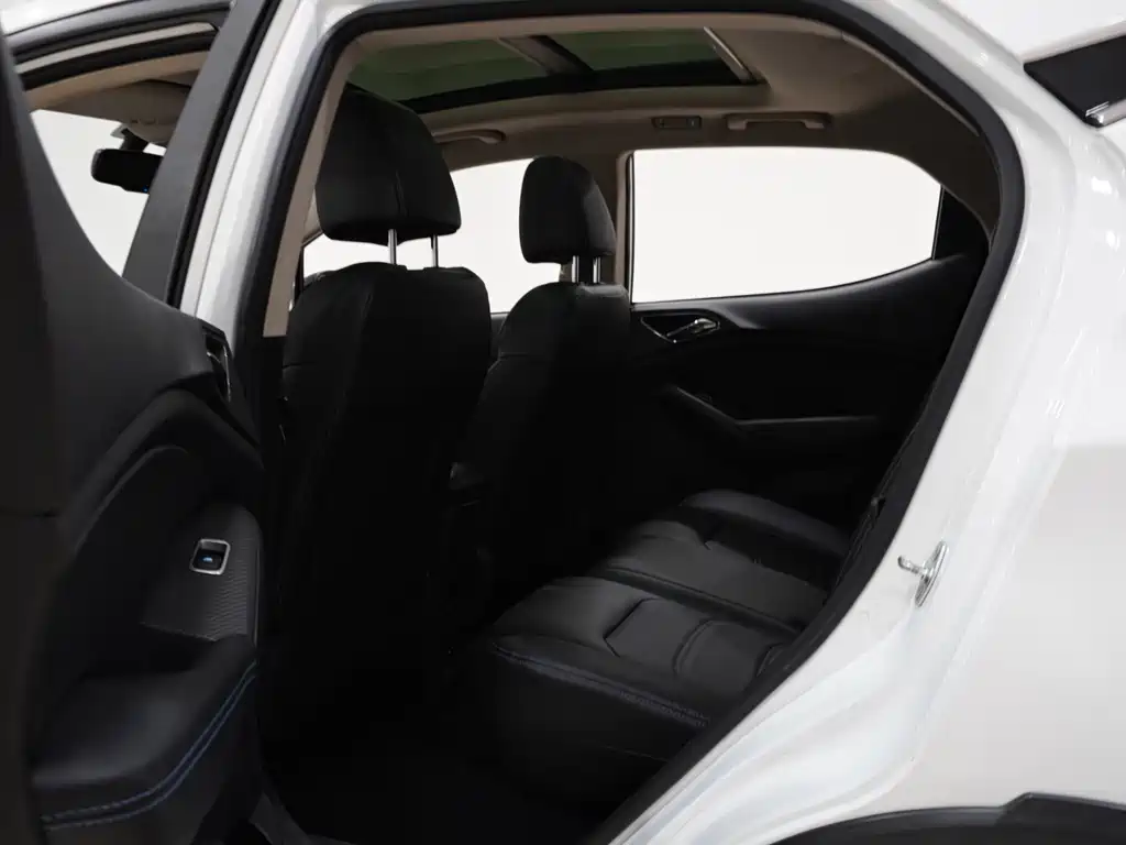 BYD Yuan New Energy 2019 — фото 8