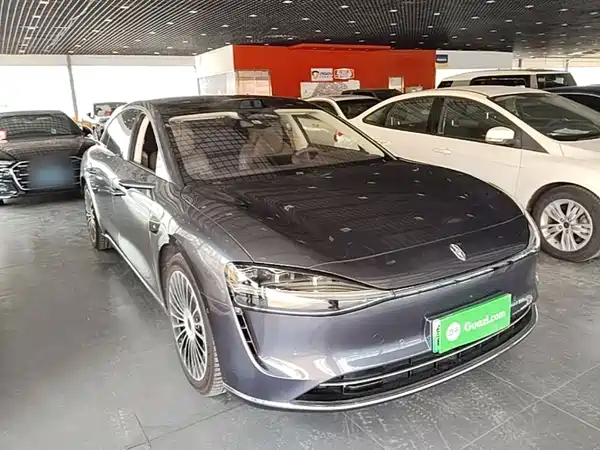 Stelato S9 2025