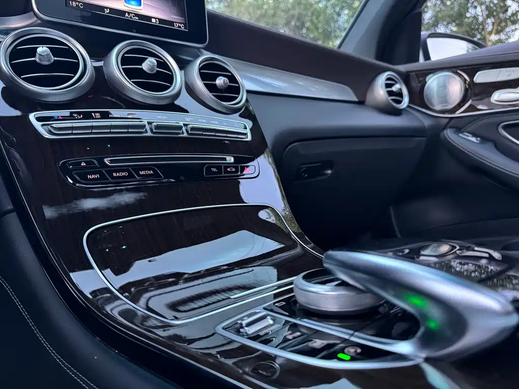 Mercedes-Benz GLC 2018 — фото 9