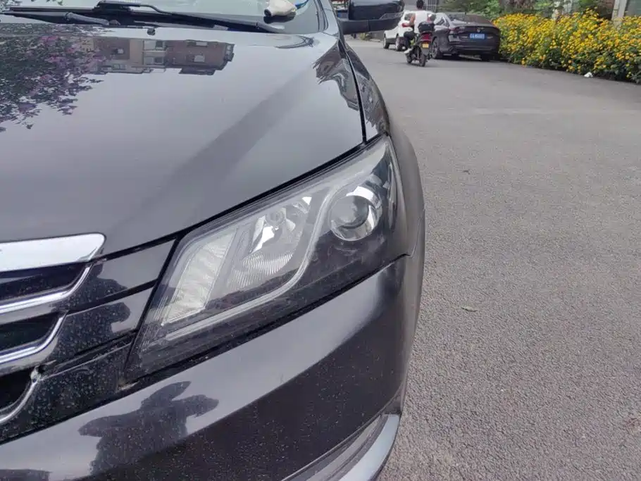 Geely Emgrand 2015