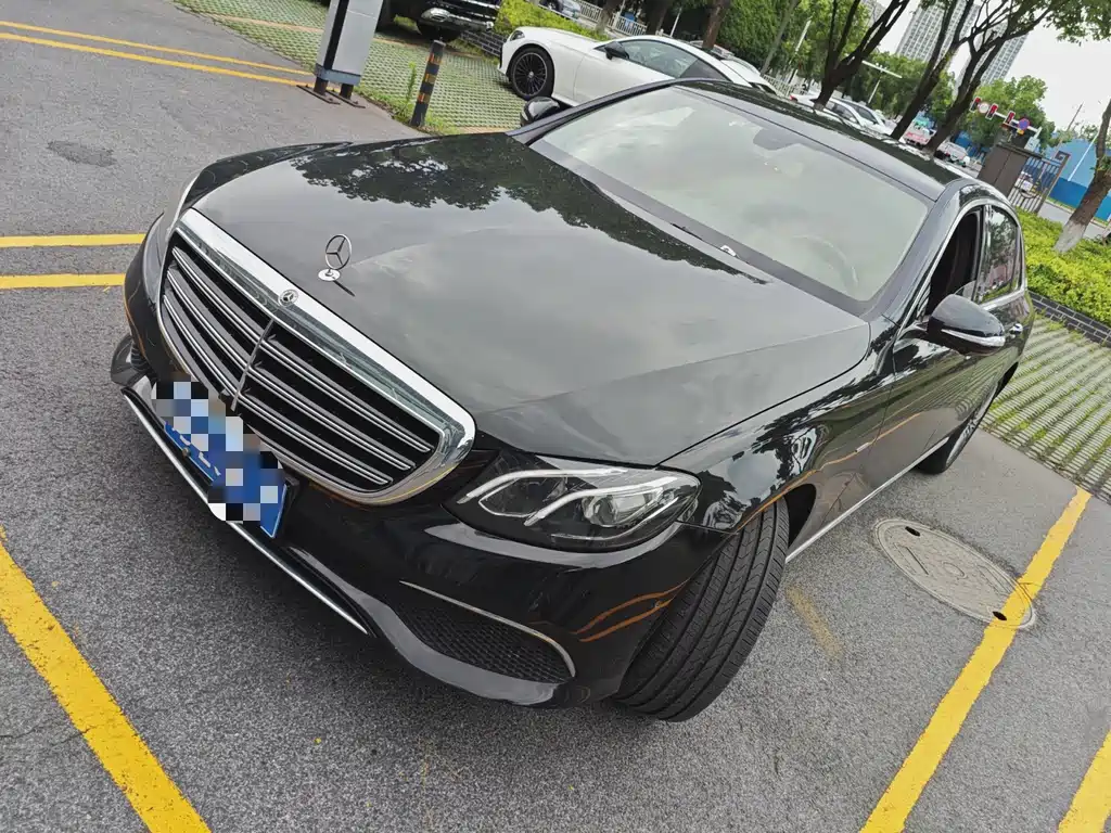 Mercedes-Benz E-Class 2020