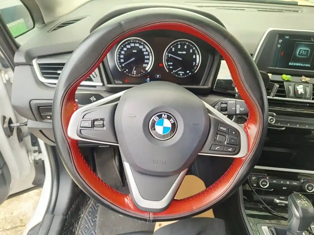 BMW 2 Series Station Wagon 2019 — фото 11