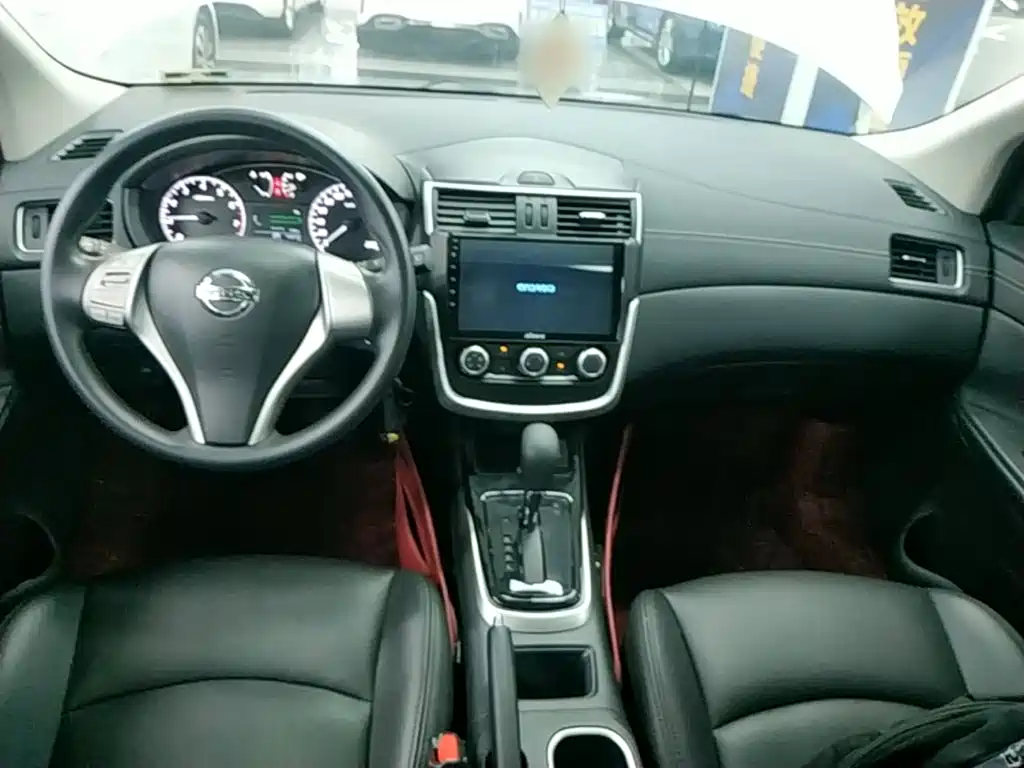 Nissan Tiida 2019 — фото 10