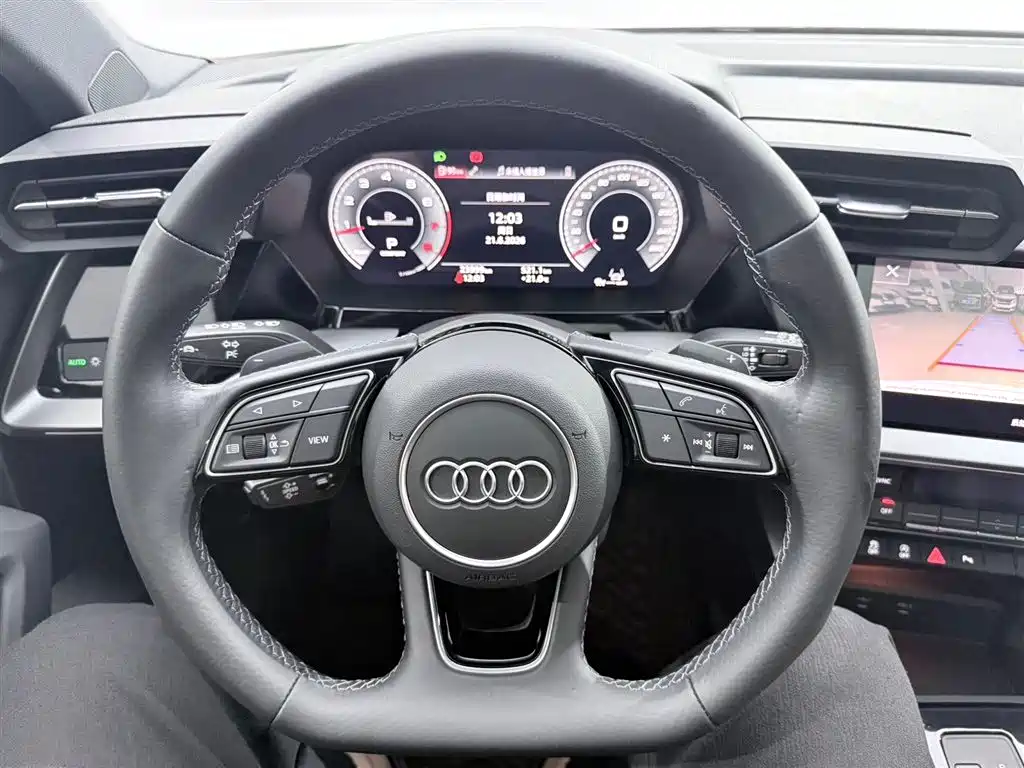 Audi A3 2023 — фото 8