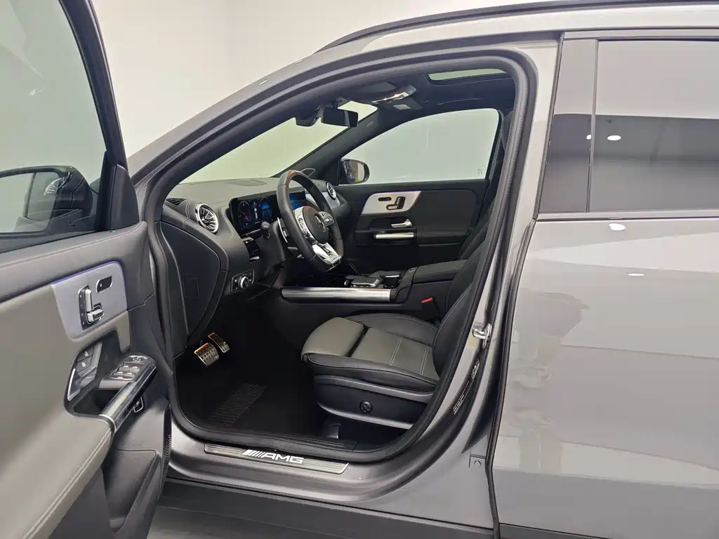 Mercedes-Benz GLA AMG 2021 — фото 18