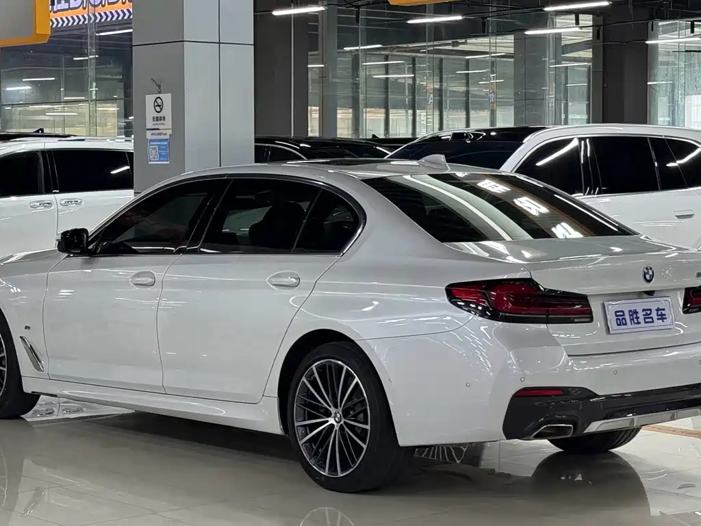 BMW 5 Series 2022