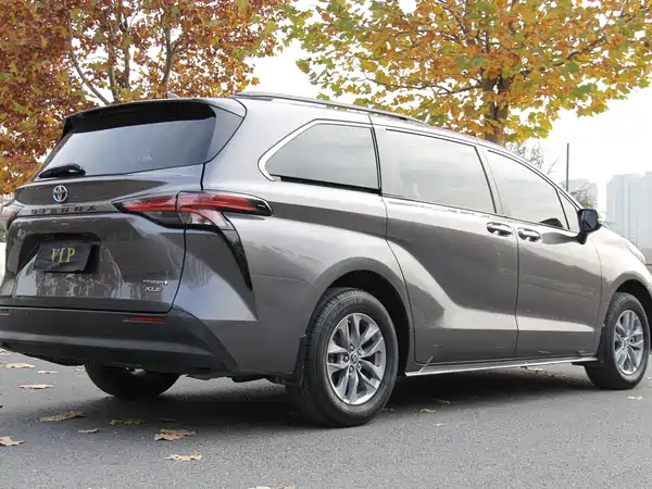 Toyota Sienna 2021