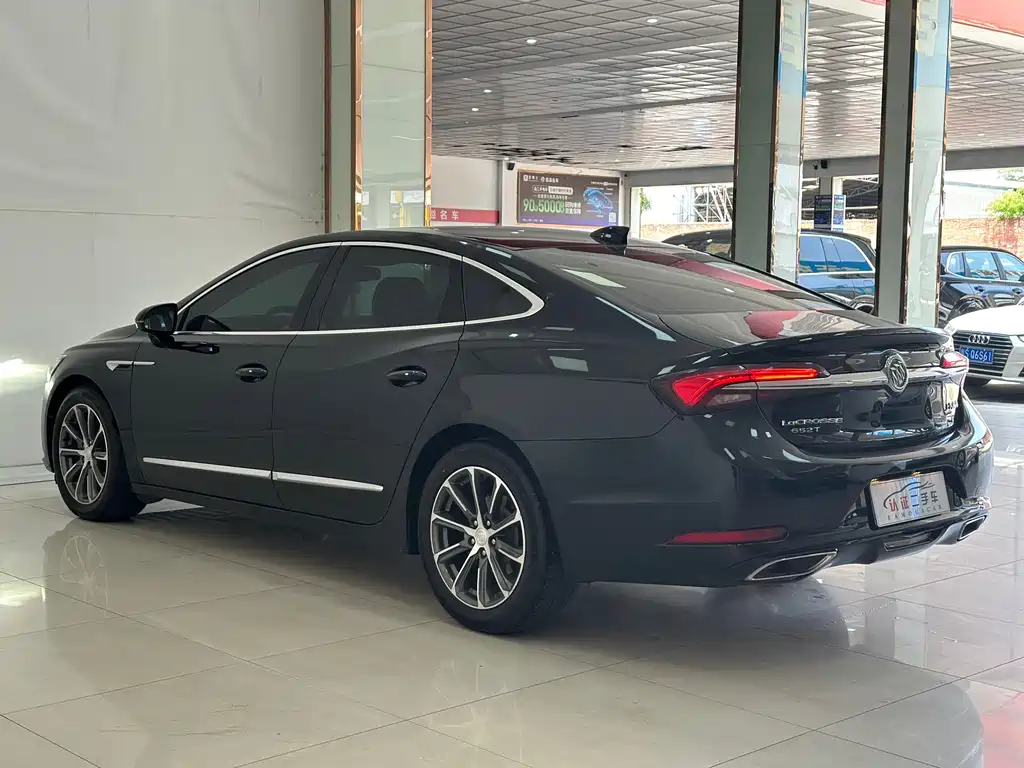 Buick LaCrosse 2022 — фото 18