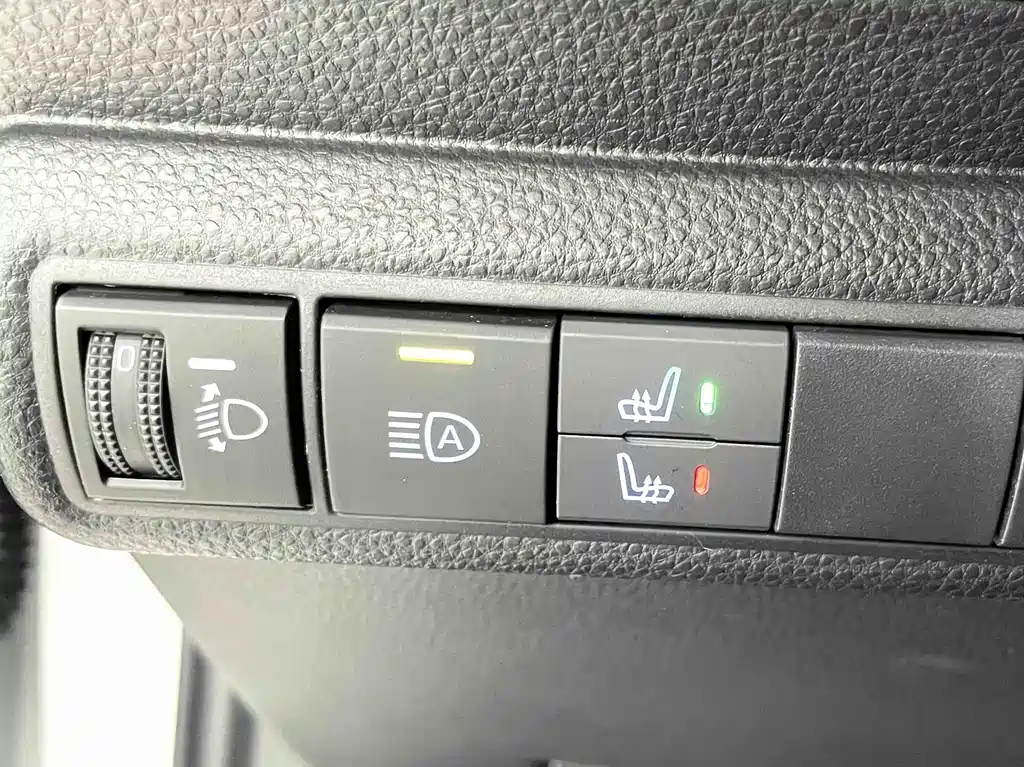 Toyota Levin 2022 — фото 11