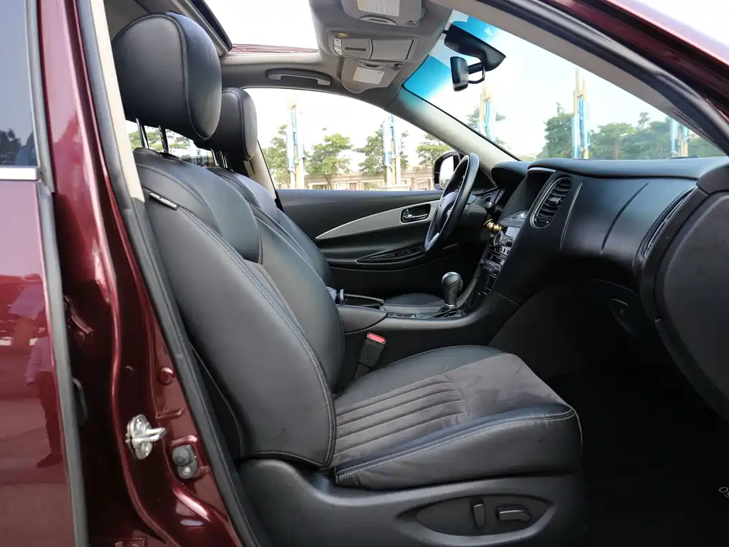 Infiniti QX50 2017 — фото 12