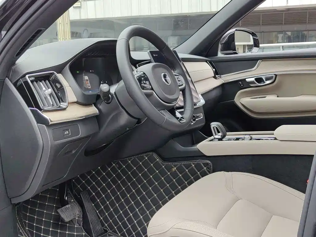 Volvo XC90 2026 — фото 19