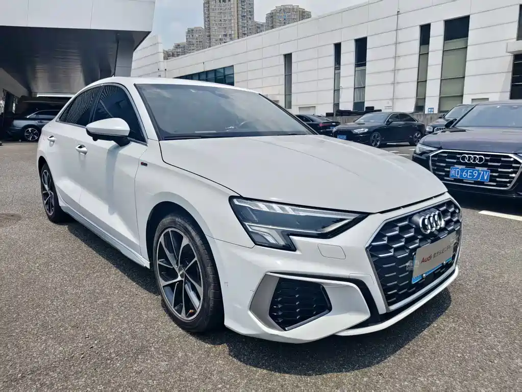 Audi A3 2022 — фото 21