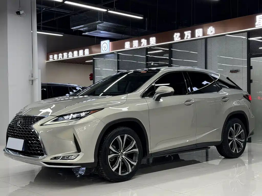 Lexus RX 2019 — фото 1