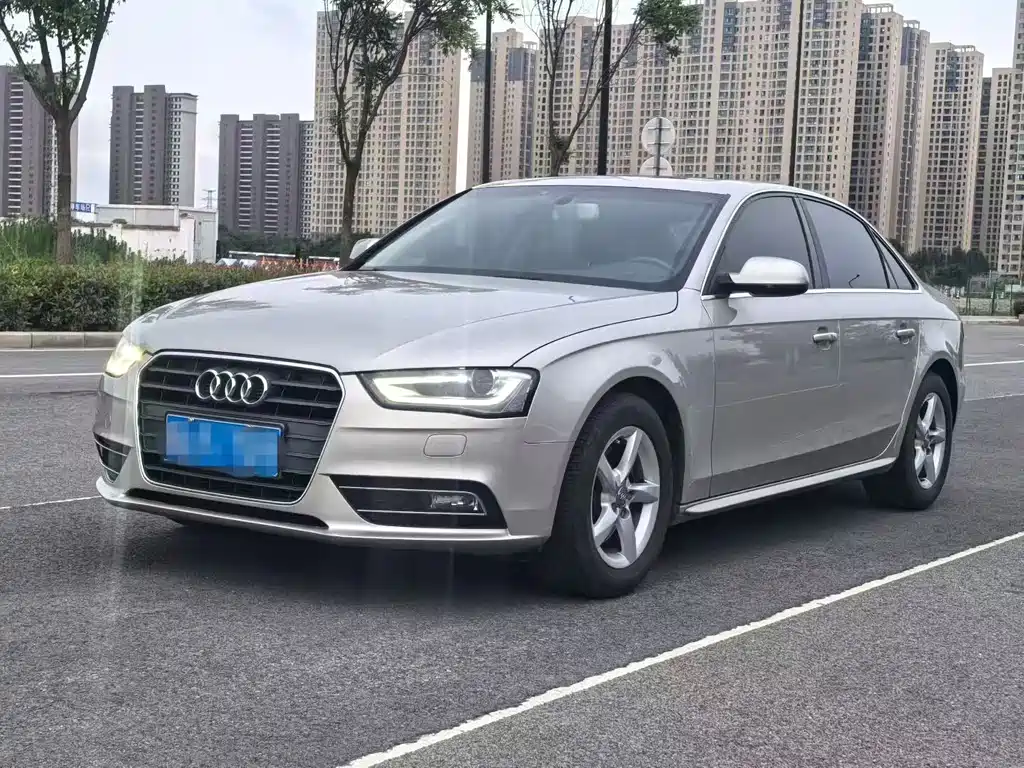 Audi A4L 2016