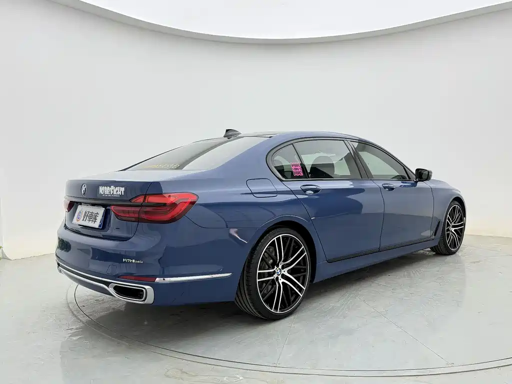 BMW 7 Series 2018 — фото 5