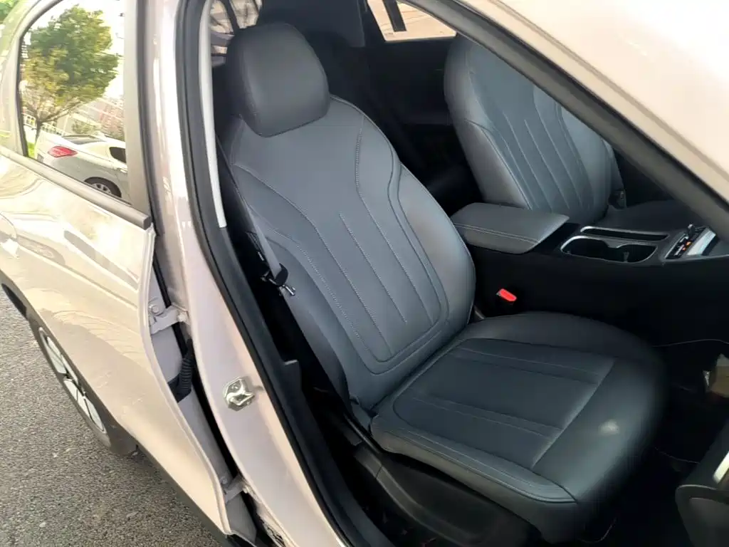 Geely Galaxy Starwish 2026 — фото 25