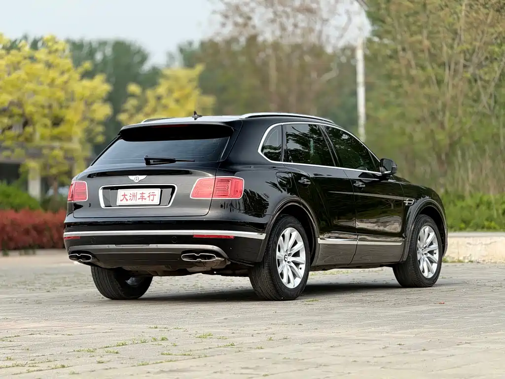 Bentley Bentayga 2016 — фото 6