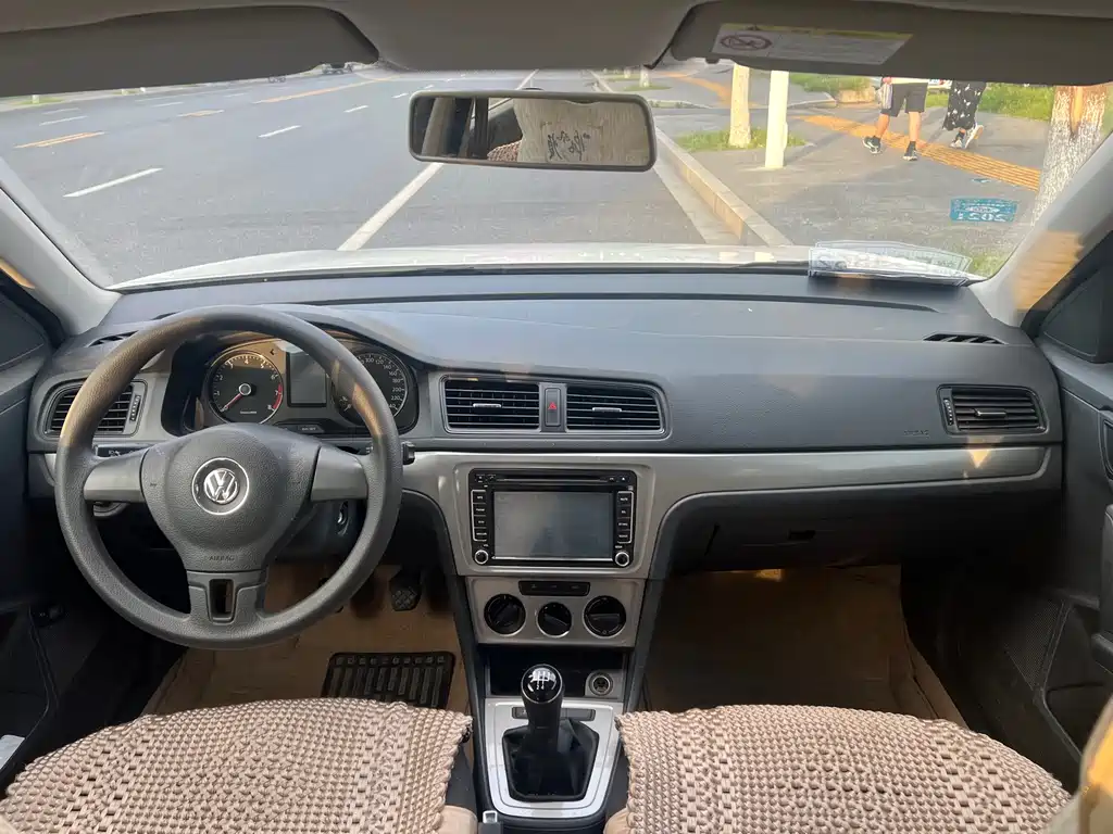 Volkswagen Lavida 2014