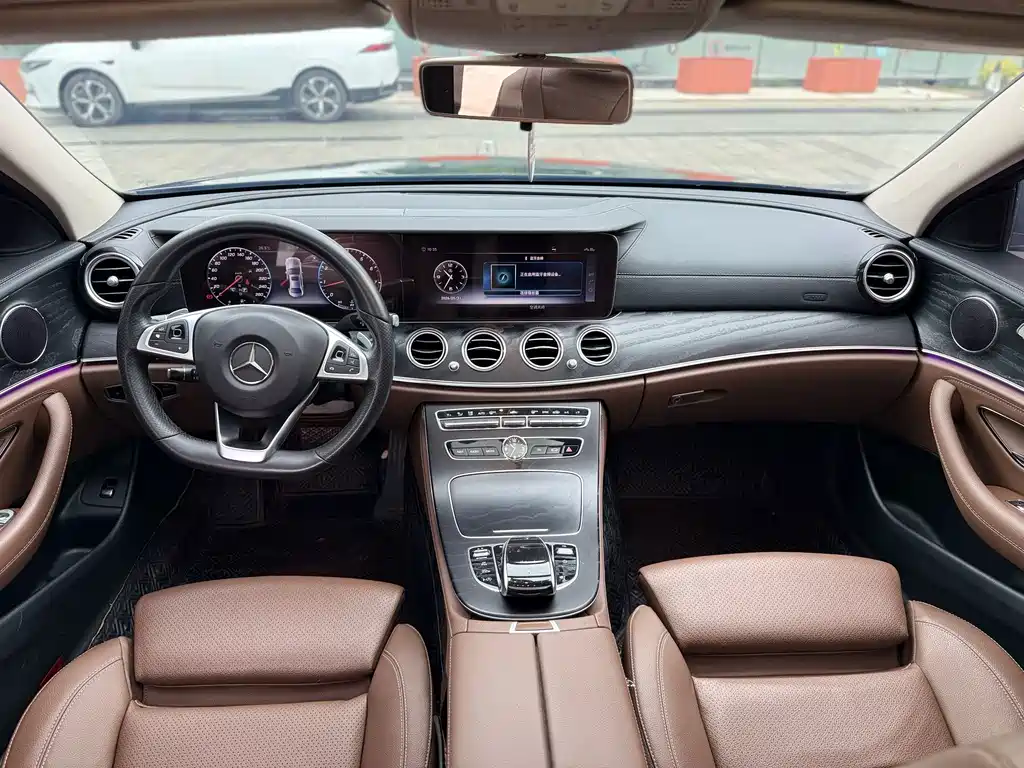 Mercedes-Benz E-Class 2018 — фото 8
