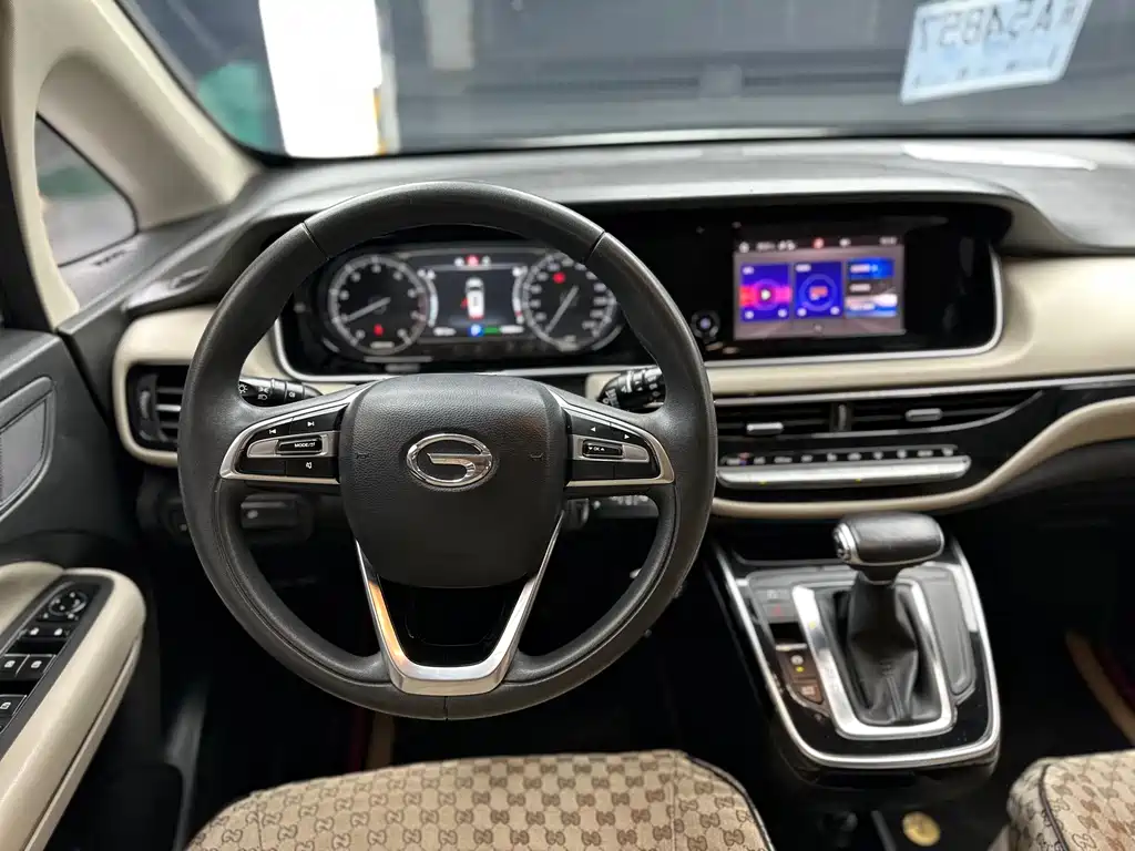 GAC Trumpchi M6 2021 — фото 10