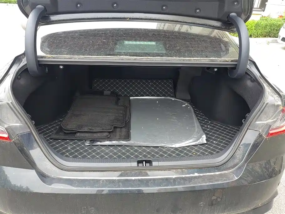 Toyota Camry 2025
