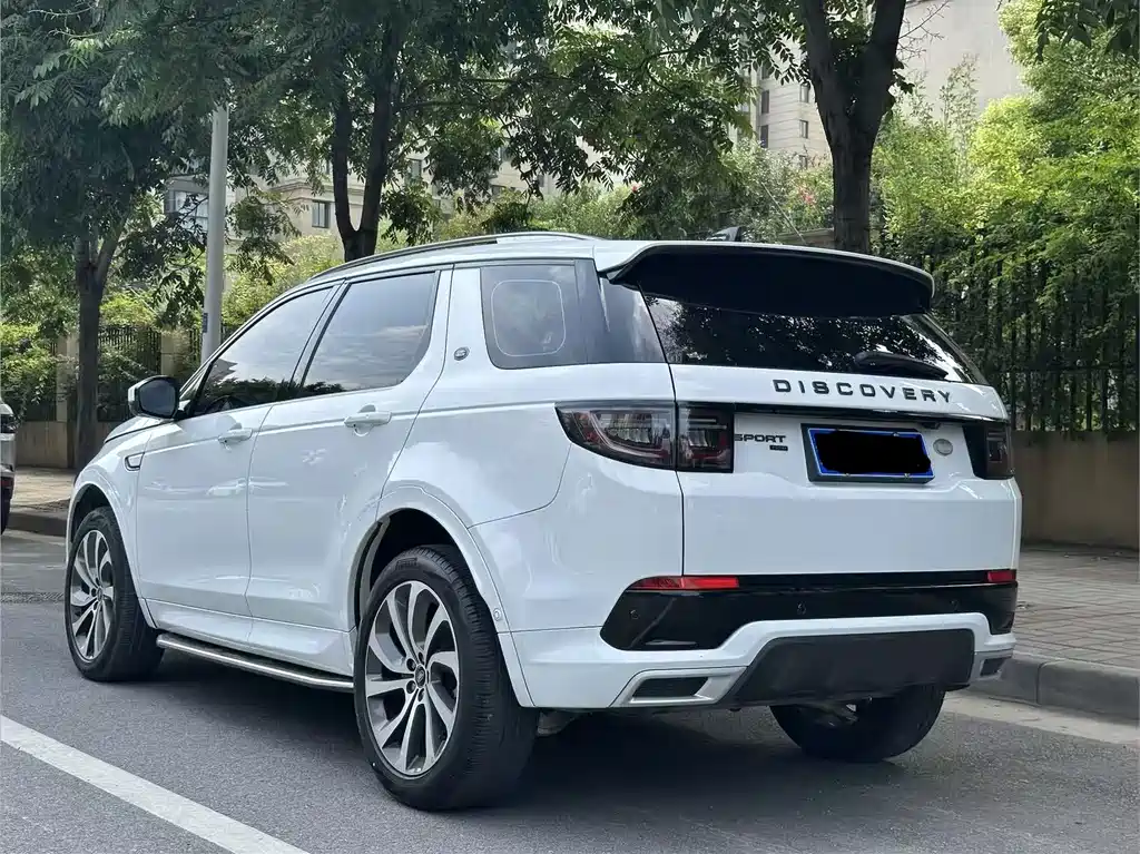 Land Rover Discovery Sport 2022 — фото 9
